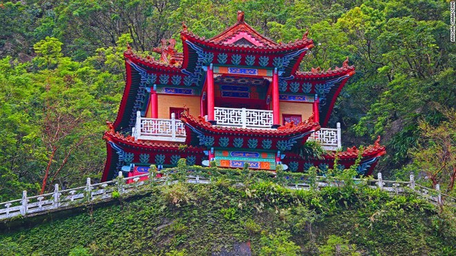 Ghé thăm hai địa danh đẹp muốn rụng tim ở Đài Loan